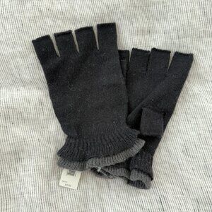 Banana Republic Womens Fingerless Gloves NWT